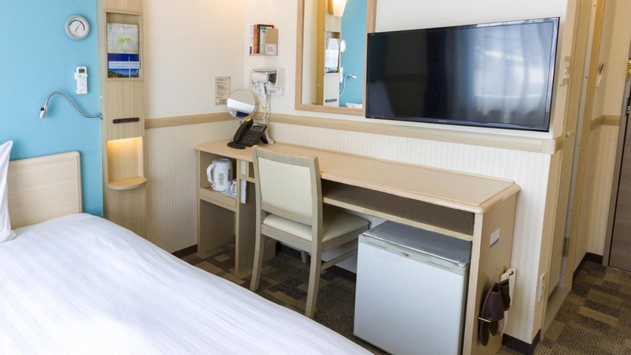 Toyoko Inn Nagareyama-Otakanomori Ekimae Kültér fotó